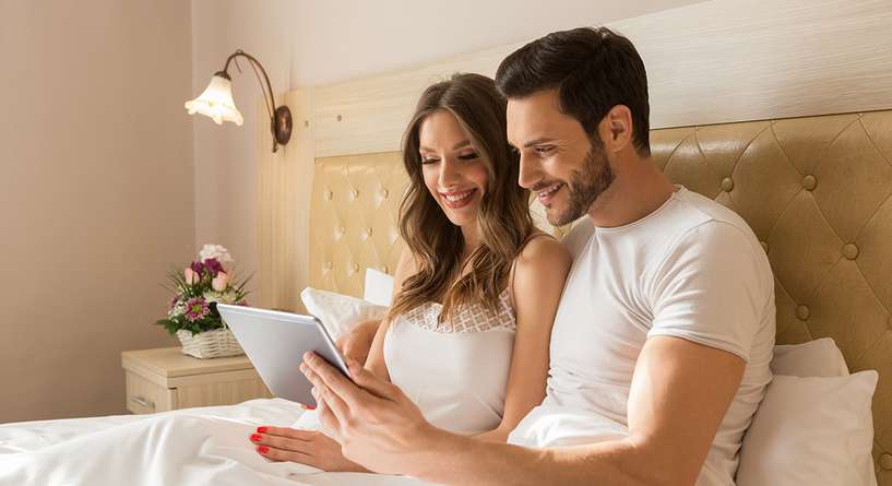 تأثير ديكور في غرفة النوم على العلاقة الحميمة