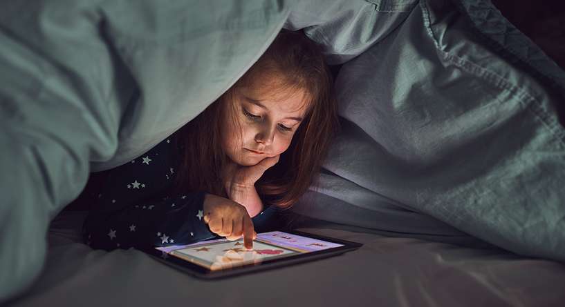 10 قواعد للحد من استخدام الاطفال للشاشة