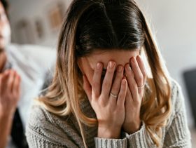 حق الزوجة على الزوج في المعاملة