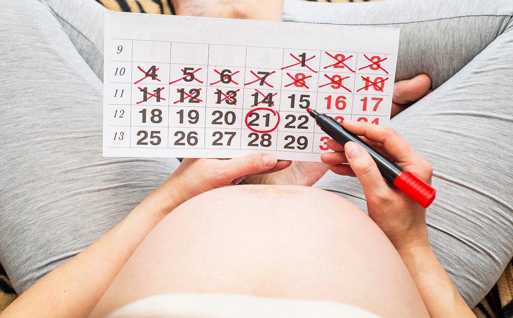 حامل تحتسب موعد الولادة