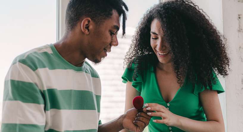  تصرفات الرجل عندما يريد الزواج منك وعلامات تؤكد حسن نواياه