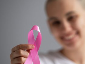 بشرى من الخبراء: غالبية المصابات بسرطان الثدي في مراحله المبكرة يتغلبن عليه