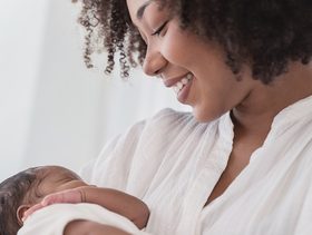 ما هي علامات امتلاء الثدي بالحليب؟