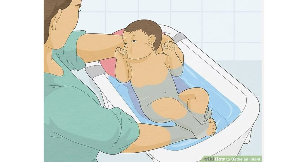 أوّل خطوة لبدء حمام الرضيع من موقع WikiHow الإلكتروني