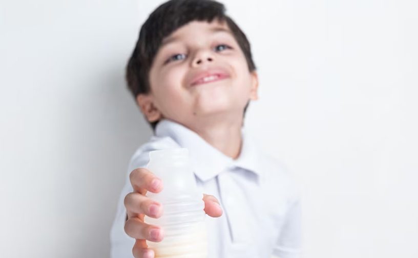 كيفية اختيار شرب مكمل غذائي للأطفال وأبرز فوائده