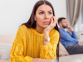 كيف تعاقبين زوجك إذا زعلك؟