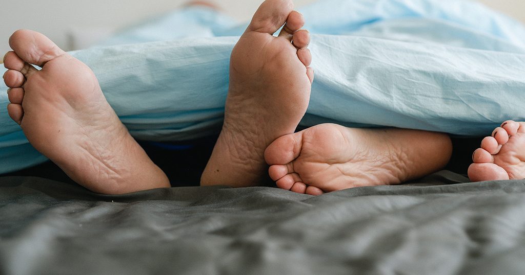 تصرفات مزعجة في السرير تسبب خلافات زوجية اليك أبرز 4 منها
