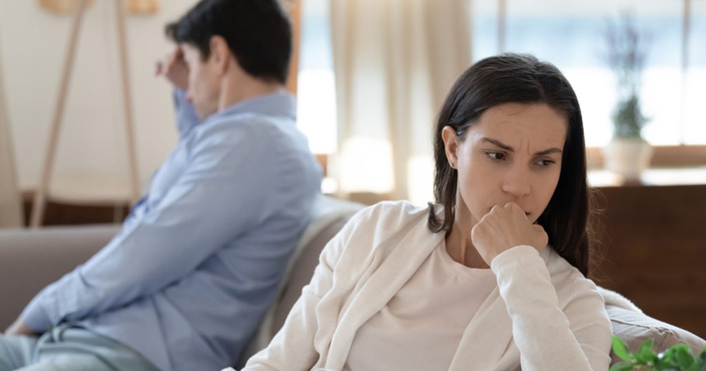 اطلعي على أهم علامات كره الزوج لك في علم النفس