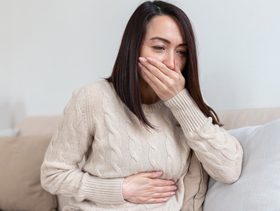 هل أكل الكبدة للحامل في الشهور الأخيرة مفيد أم مضر للجنين؟