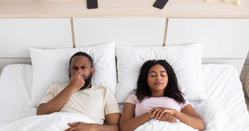 إليك الجواب حول ما إذا كان لدم الحمل رائحة