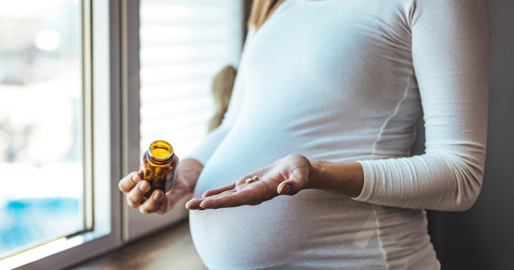 ما هو تأثير نقص الفيتامين د على الحامل والجنين؟