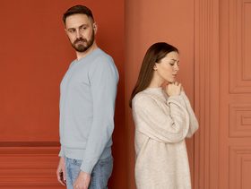 سبب كره الزوج لزوجته فجأة