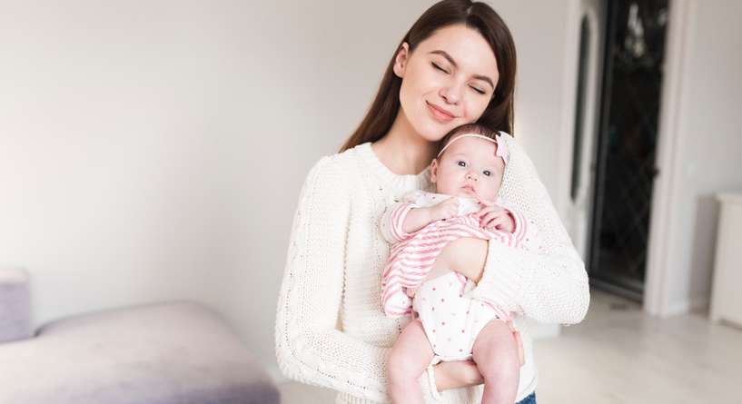 التفاعل مع الرضيع