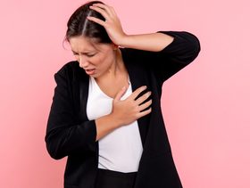 ما علاقة ألم الثدي والحمل؟