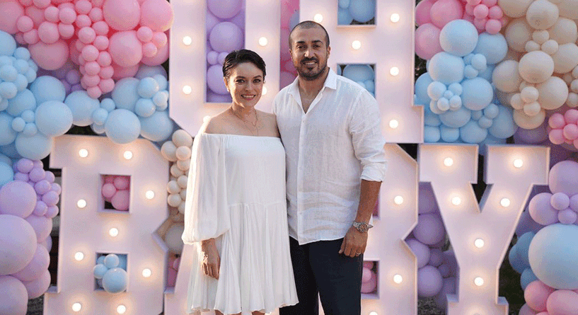 حمل إيزجي مولا بطفلها الأوّل