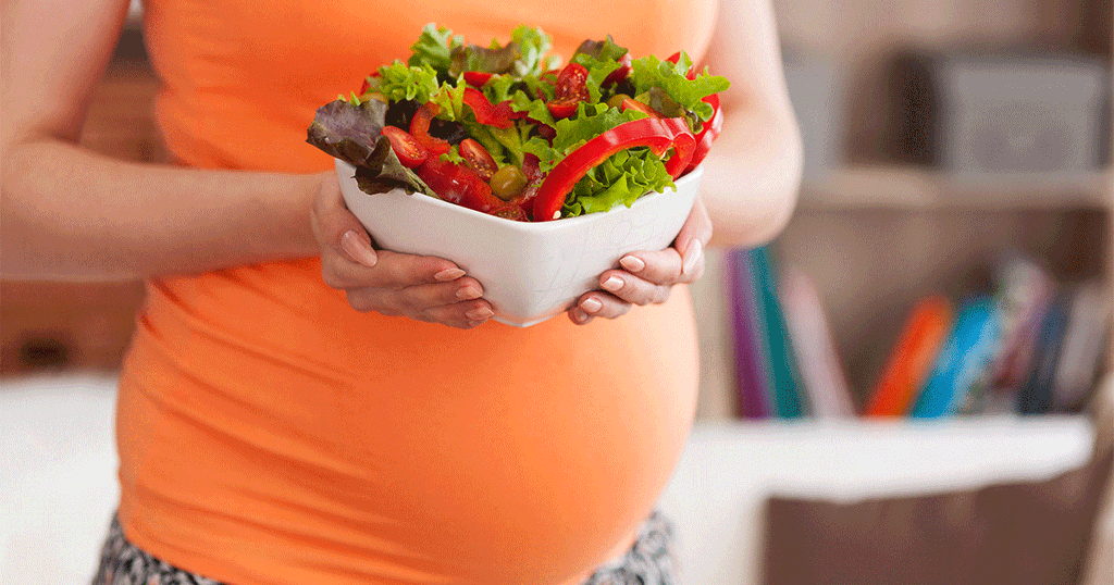 بعض الأطعمة قد تؤدّي إلى الإصابة بالزلال أثناء الحمل 