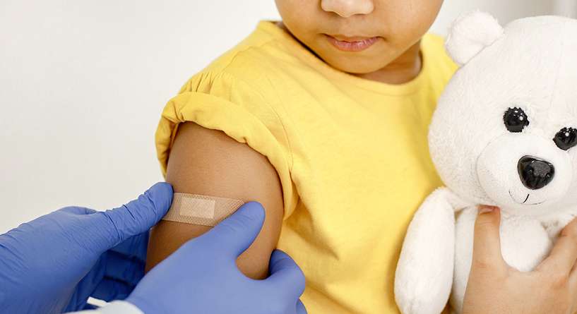 فائدة التطعيمات الروتينية للأطفال