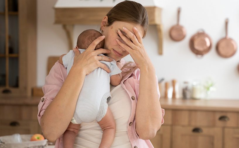 مشاكل شائعة قد تواجهها الأمهات في فترة النفاس وبعد الولادة القيصرية