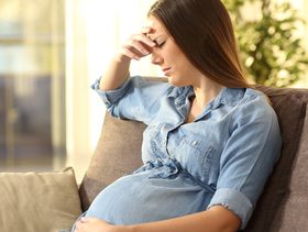 إجهاد الحامل قد يؤدي إلى تغيير في تركيبة الميكروبيوم لدى الطفل