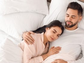 بقع حمراء على الجلد