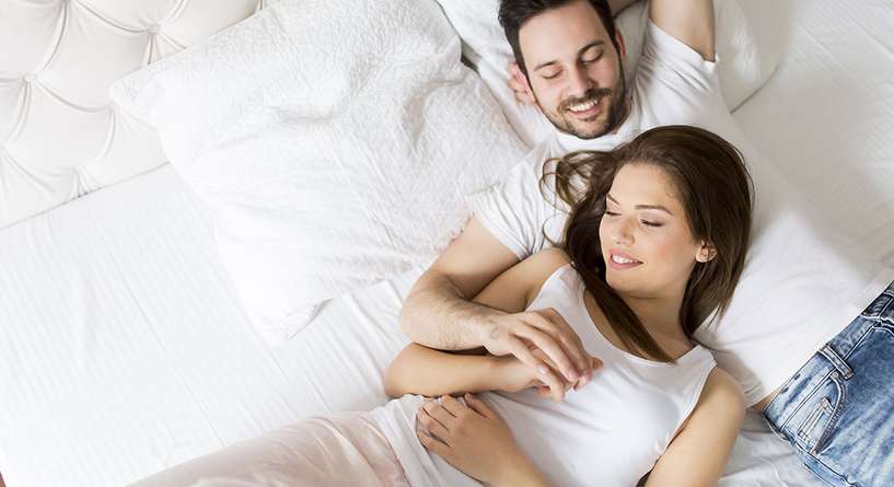 جامعني زوجي بعد شهر من ولادتي
