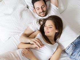 جامعني زوجي بعد شهر من ولادتي