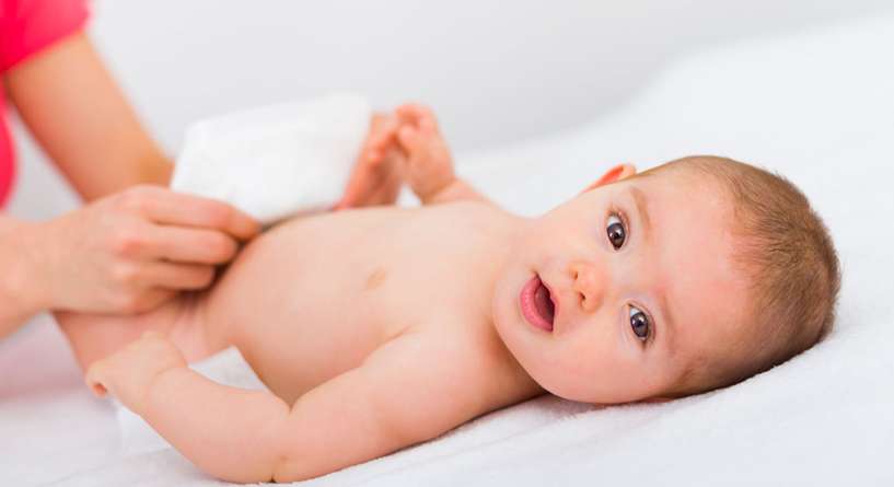 براز الطفل اخضر غامق