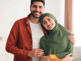 هل يجوز صعود المرأة فوق زوجها