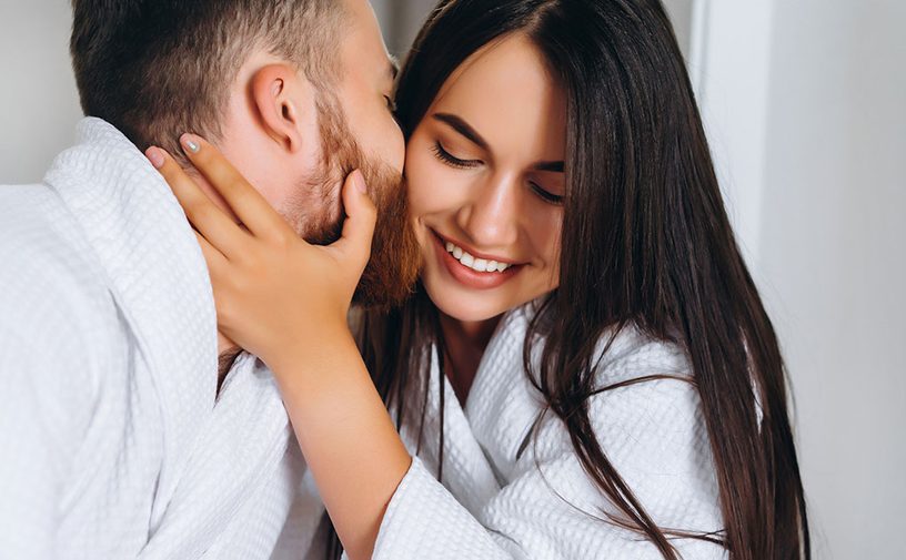 صفات رجل برج الحمل والجنس