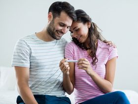 هل يظهر الحمل بعد أسبوع من العلاقة