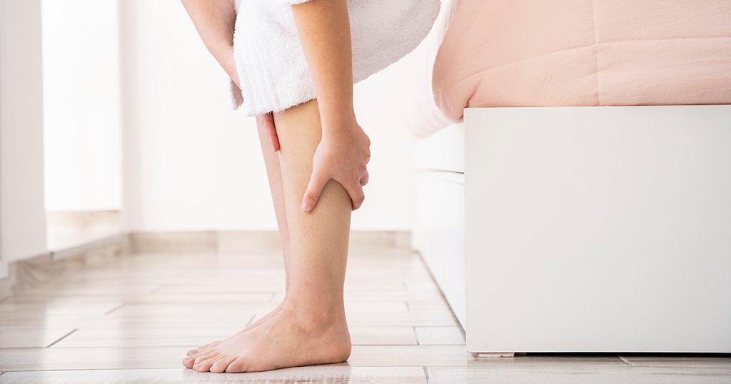 ظهور كدمات في الفخذ بدون سبب
