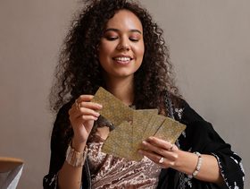 الابراج بالترتيب حسب الشهور