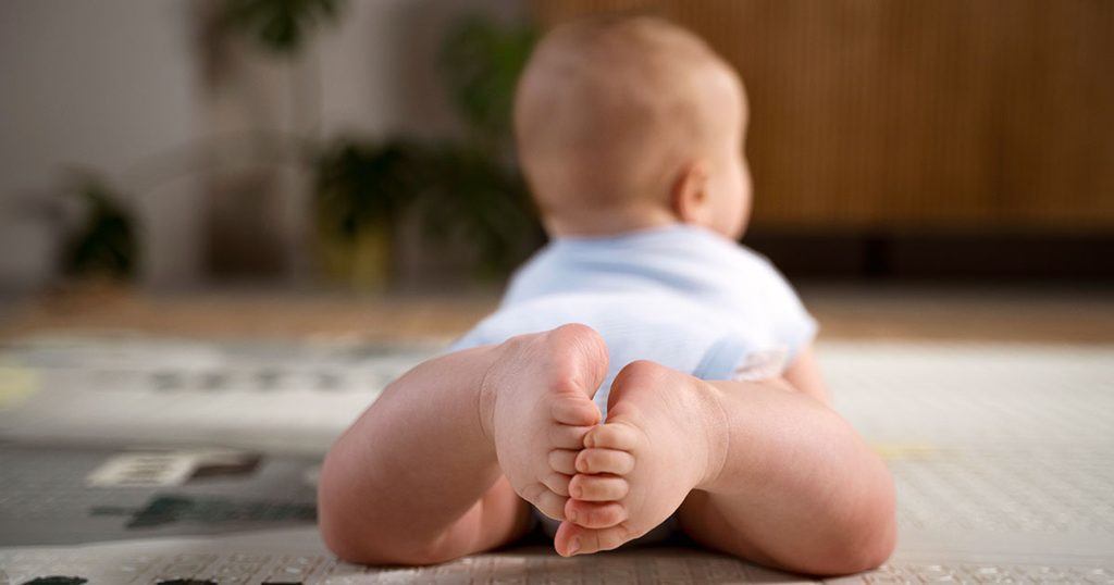 إجراءات الوقاية لجلوس الرضيع