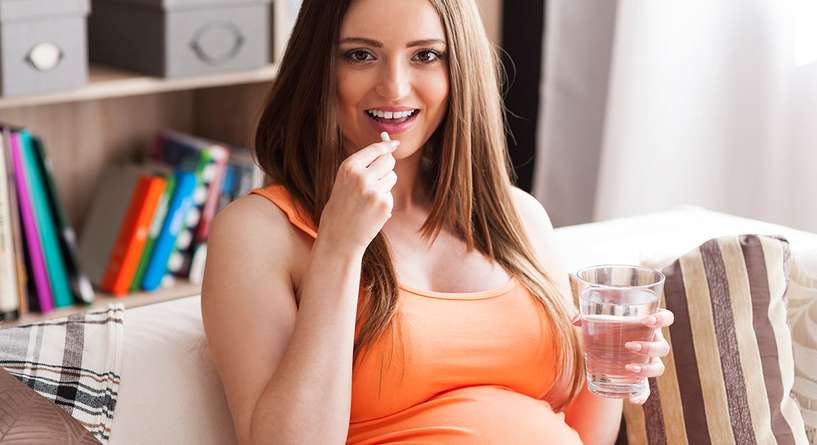 أضرار عدم تناول الفيتامينات للحامل