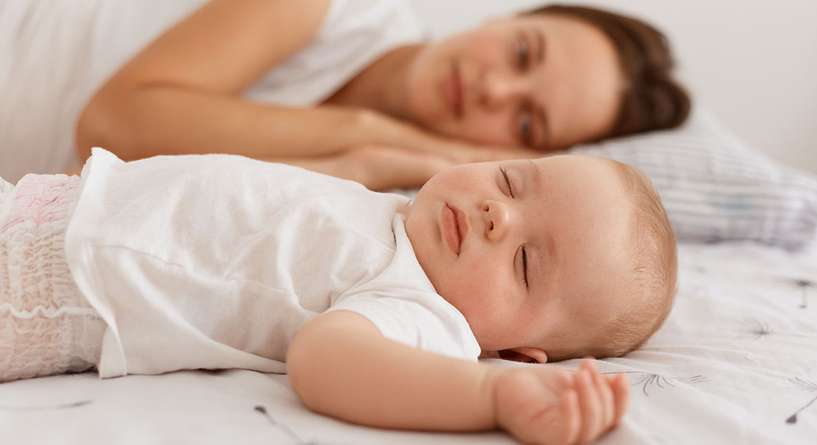 كم ساعه ينام الرضيع بدون رضاعه