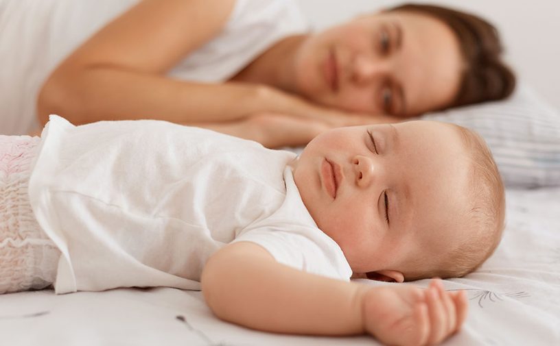 كم ساعه ينام الرضيع بدون رضاعه