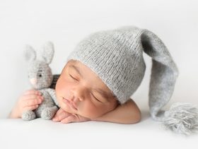 تنظيم نوم الرضيع بعمر شهر