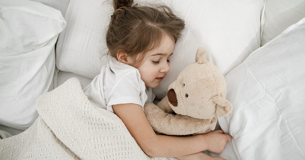 ماهو سبب صرير الأسنان عند الأطفال أثناء النوم