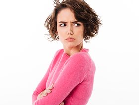 عيوب امرأة برج القوس