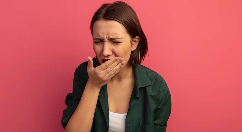 علاج تقرحات الفم في المنزل
