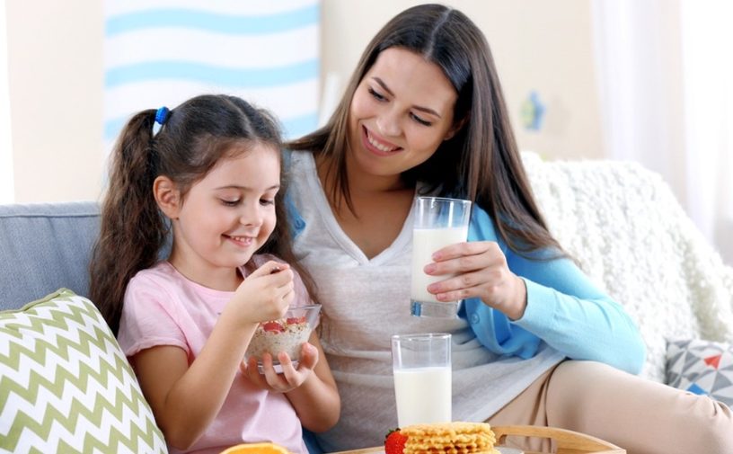 أهمية تناول الحليب للاولاد