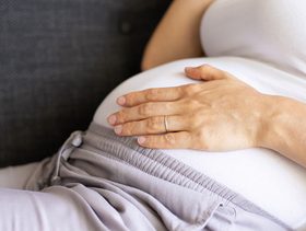 افضل كريم لتشققات الحمل