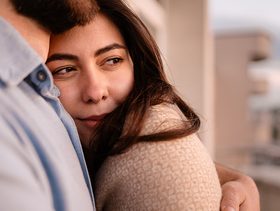 كيف تثيرين رجل برج الجدي