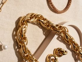 الذهب في منام المتزوجة