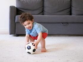 دوران الطفل حول نفسه