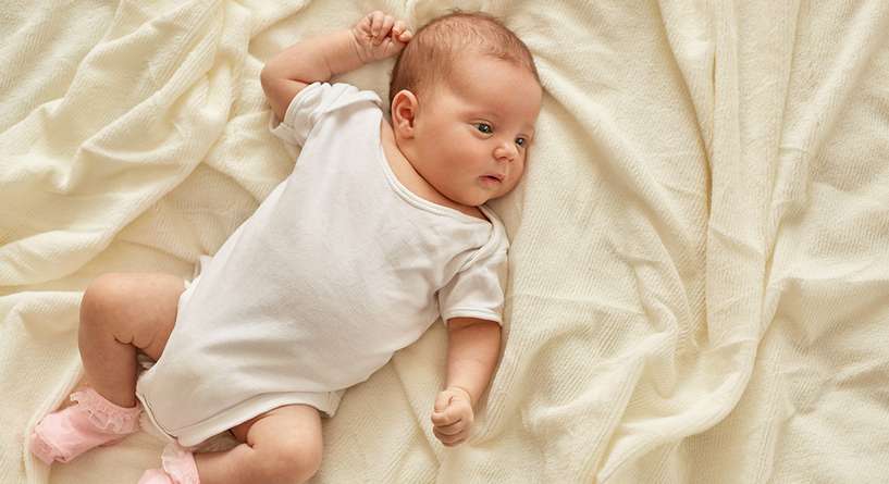 اضرار الإمساك عند الرضيع بعمر شهرين