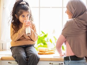 بنتي شربت لبن منتهي تاريخه