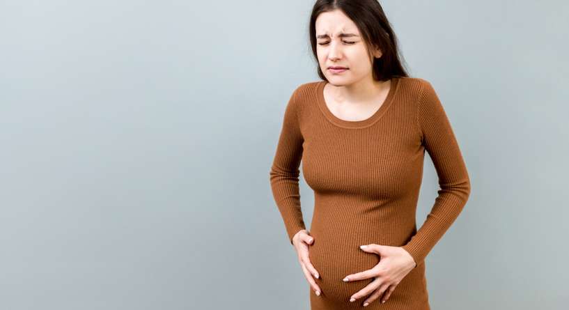 آلام الحوض عند الحامل في الشهر الثامن