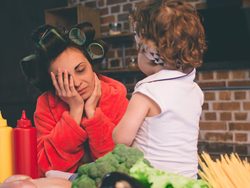 اختبار: هل الأمومة تفقدك كل طاقتك؟