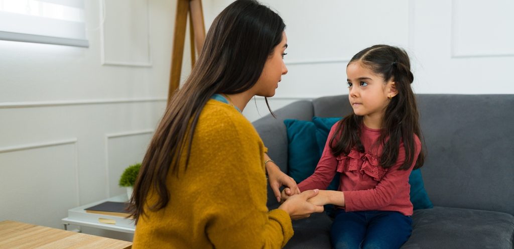 أخطاء شائعة بين الأهل أثناء تربية الأطفال